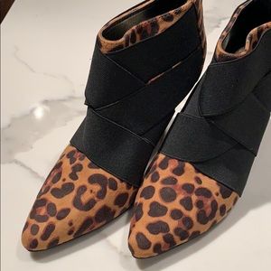Leopard High Heel Booties 😍